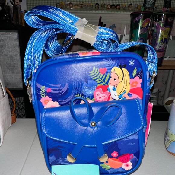 WondaPop Luxe Disney Alice in Wonderland Crossbody Bag - Picture 2 of 6